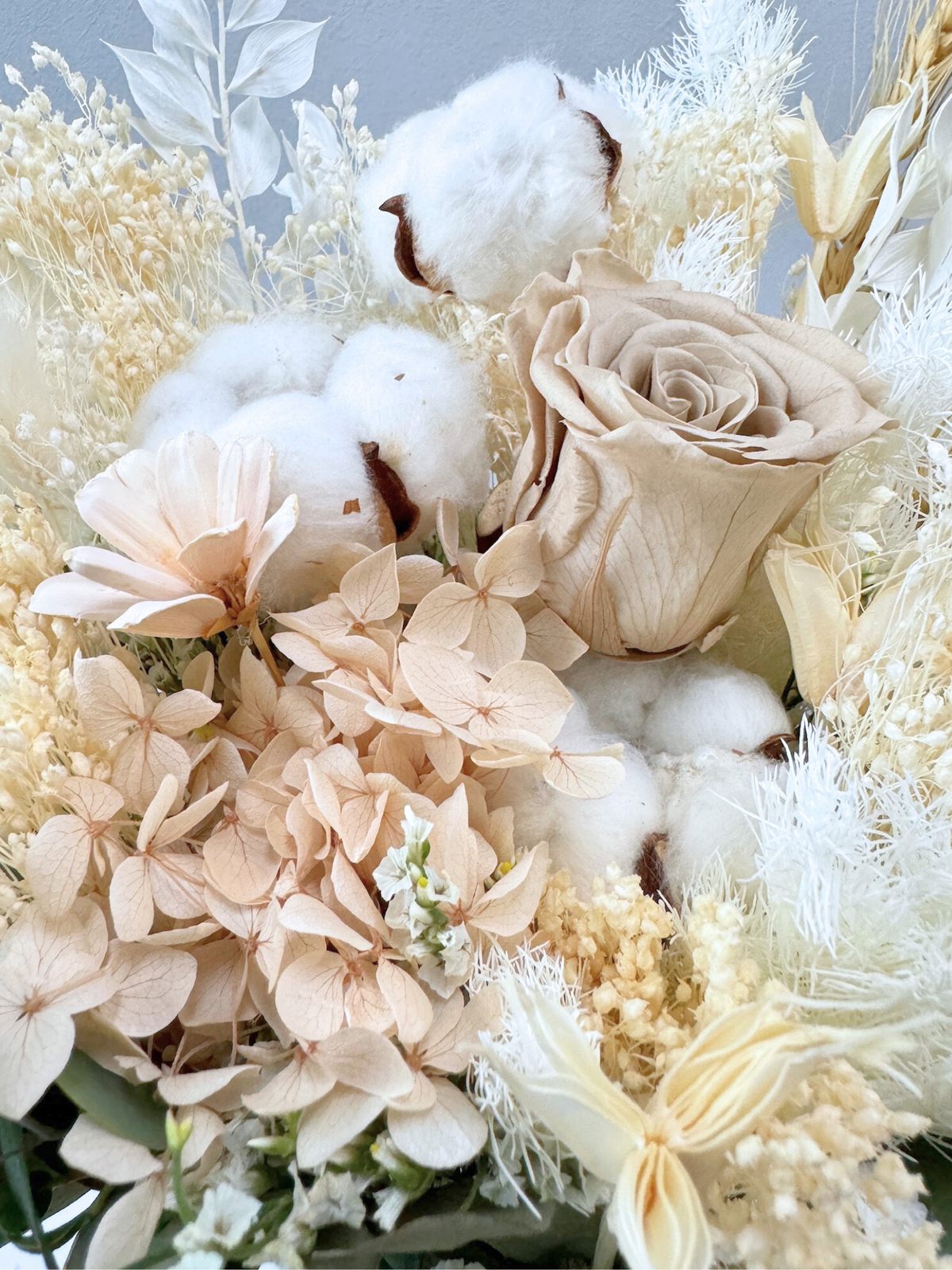 Breezy Bayfront Frontal Bridal Bouquet (Khaki)