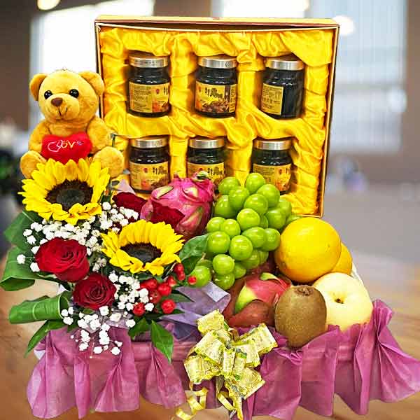 Bukit Batok Bear&#39;s Bountiful Basket