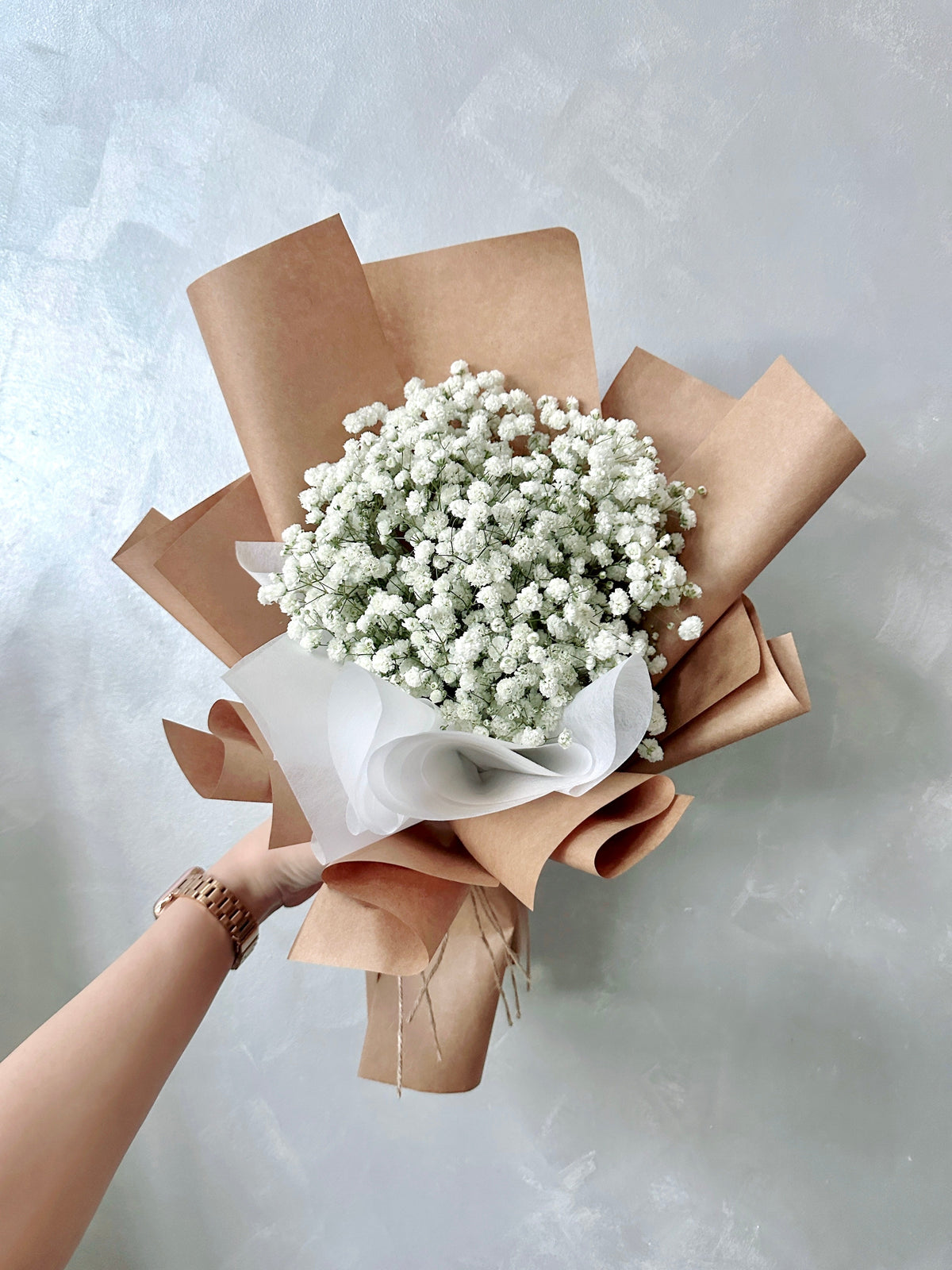 Blooming Baby&#39;s Breath Bouquet