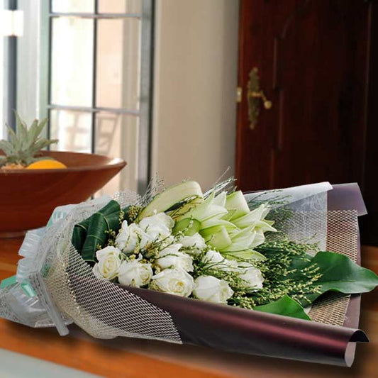 3 White lilies & 12 Roses Hand Bouquet