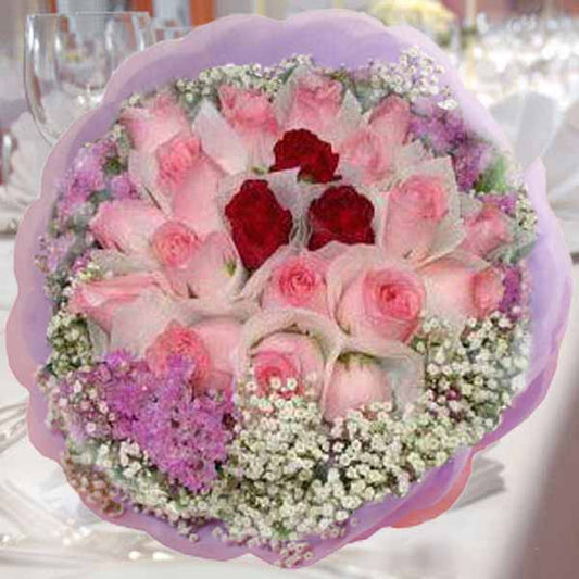 3 Red 21 Peach Roses Handbouquet