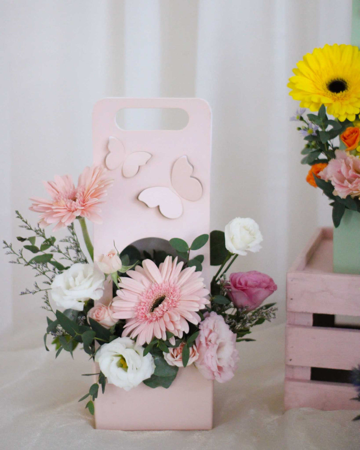 Dempsey Daisy Pink Box